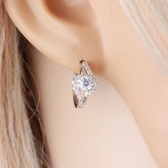 14k White Gold Diagonal Earrings